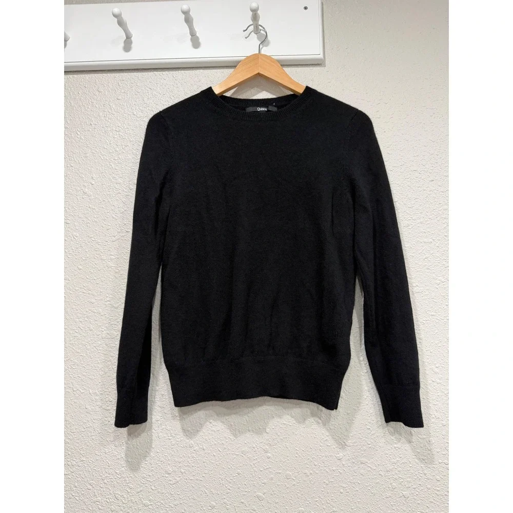 Quince Mongolian Cashmere Crewneck Sweater M Black Minimalist Chic Quiet Luxury